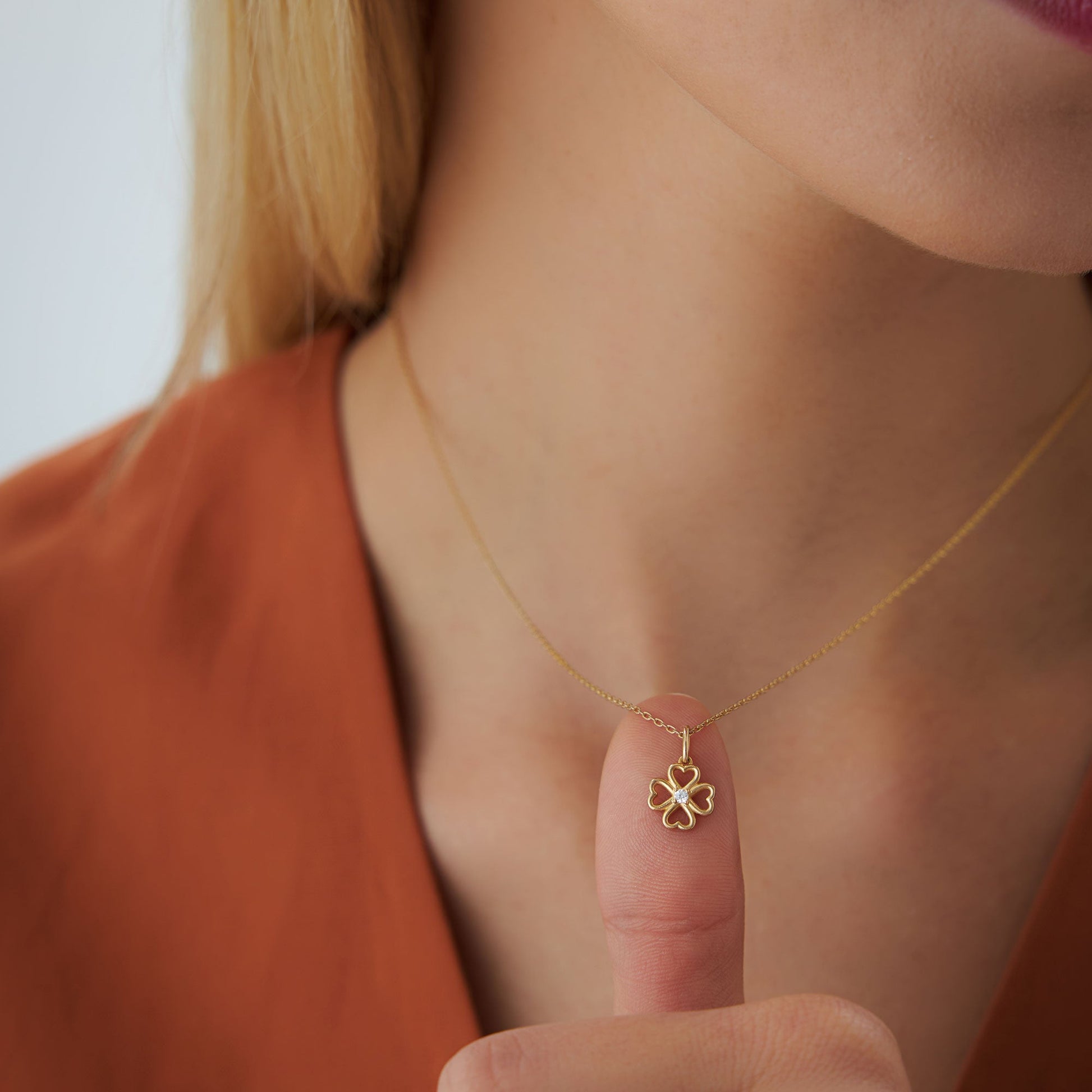 14k Single Diamond Clover Necklace