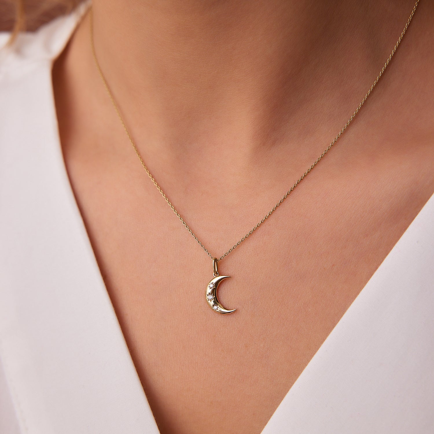 14k Star Setting Crescent Diamond Necklace