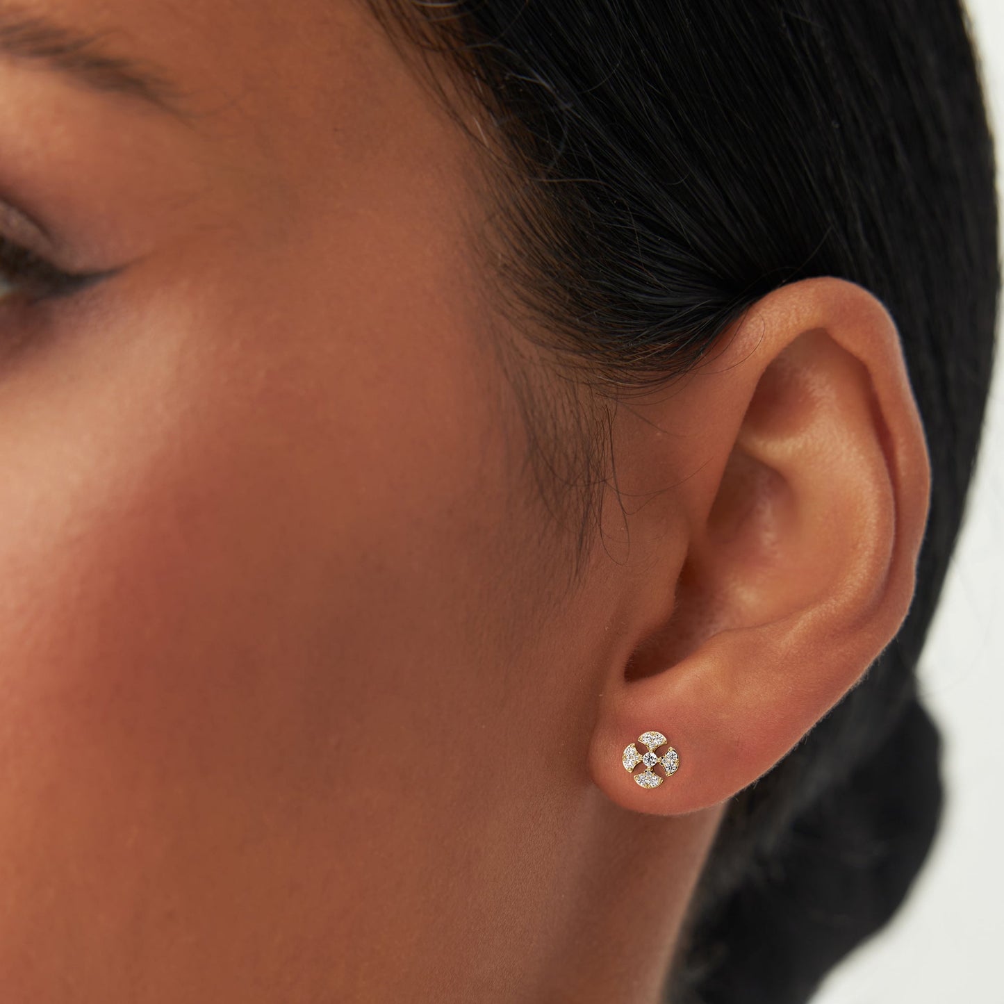 14K Minimalist Petal Diamond Cluster Studs - Geum Jewels